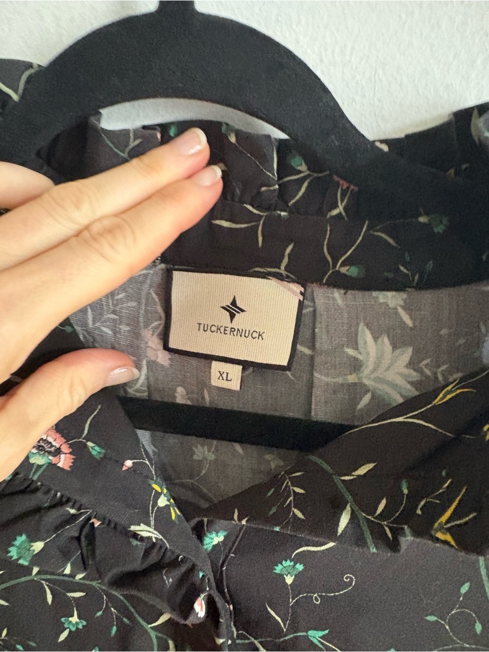 Tuckernuck Sz XL Campden Vine Tate Black Floral Cottage Linen Blend Short Dress - Picture 5 of 12